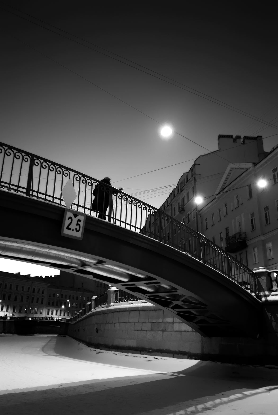 Night bridge